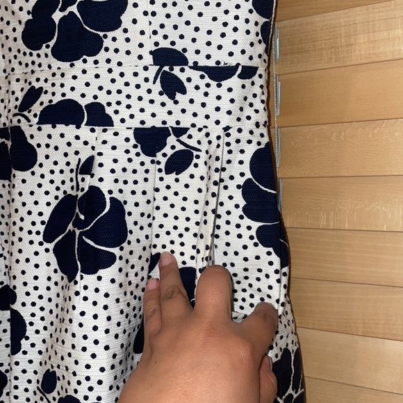 Boden Sierra Floral Print Textured Dress - Picture 7 of 12